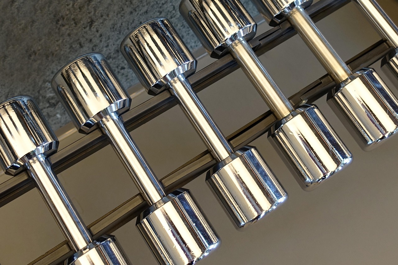 是否有可用的技术、理论和实践来治理和遏制技术支持？