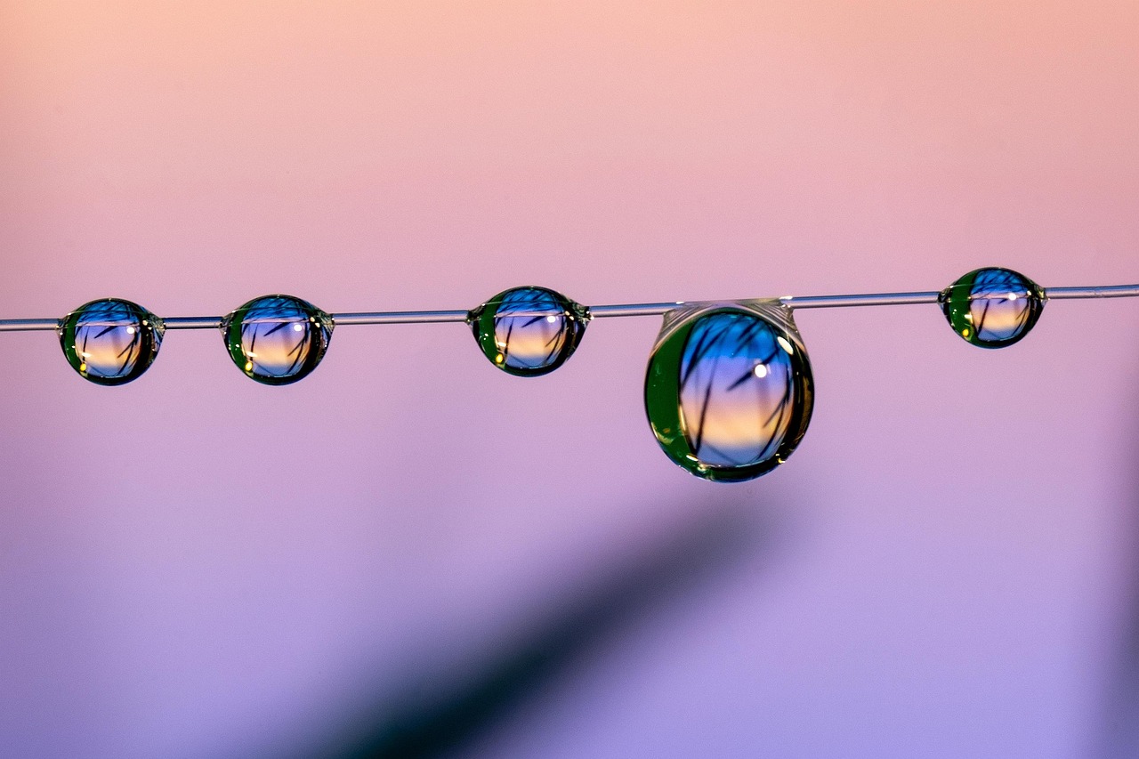 如何识别和遏制DDoS攻击?